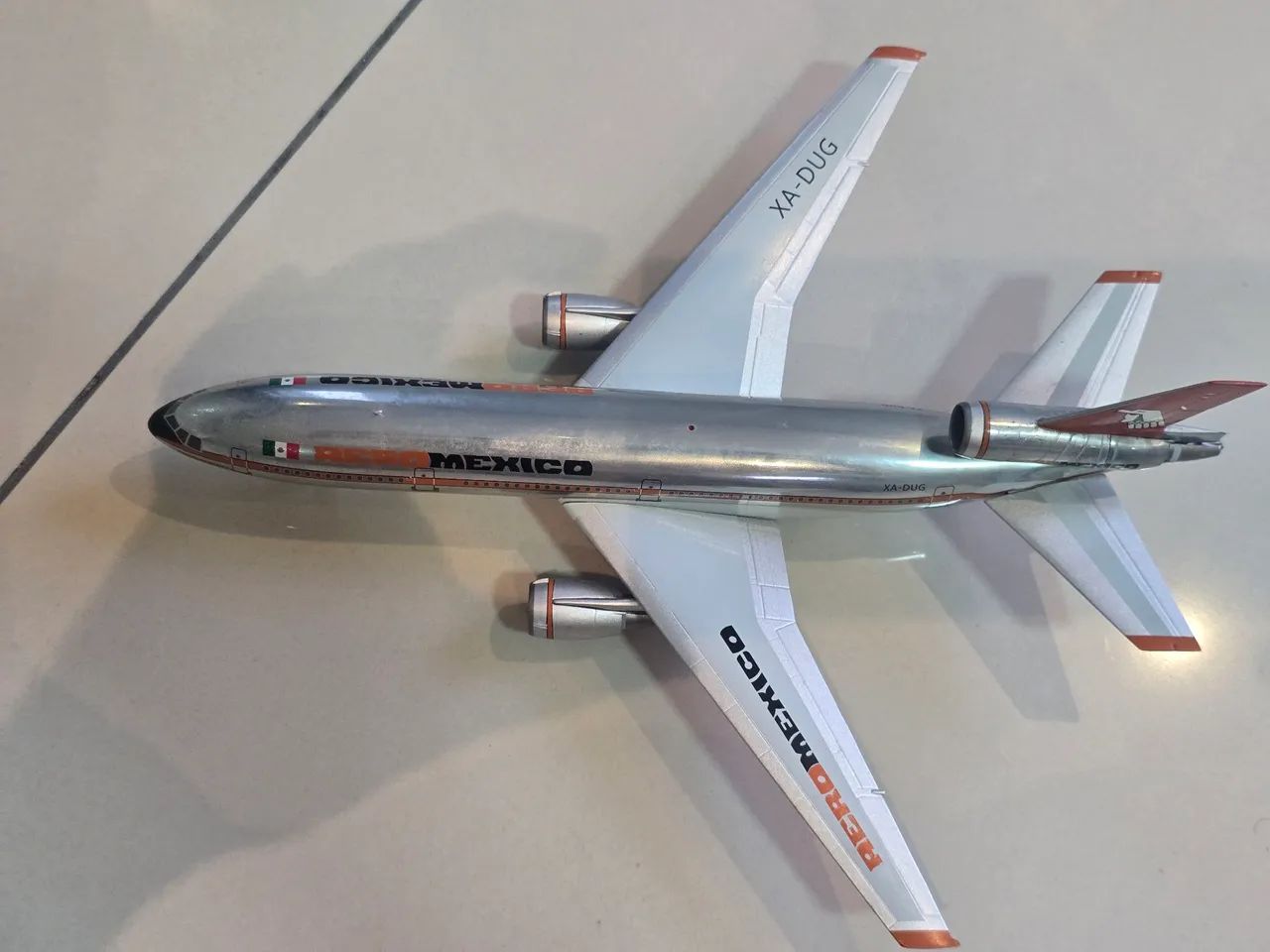 OMINIATURA DC-10 Aeroméxico 1:200  INFLIGHT200 - Foto 3