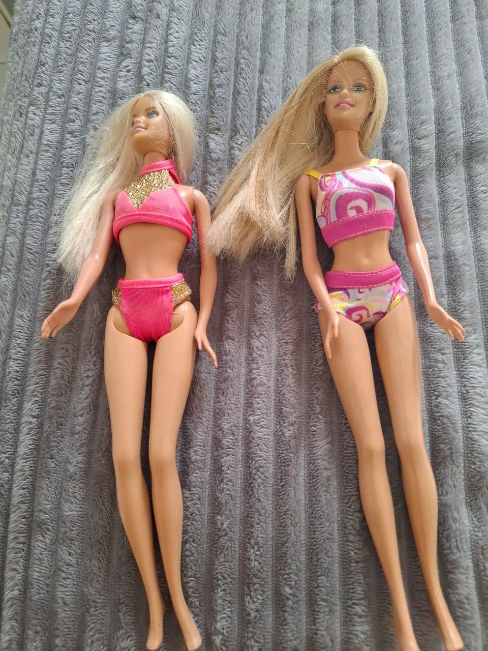 Duas BARBIES originais.  Sem a caixa! Perfeitas 
