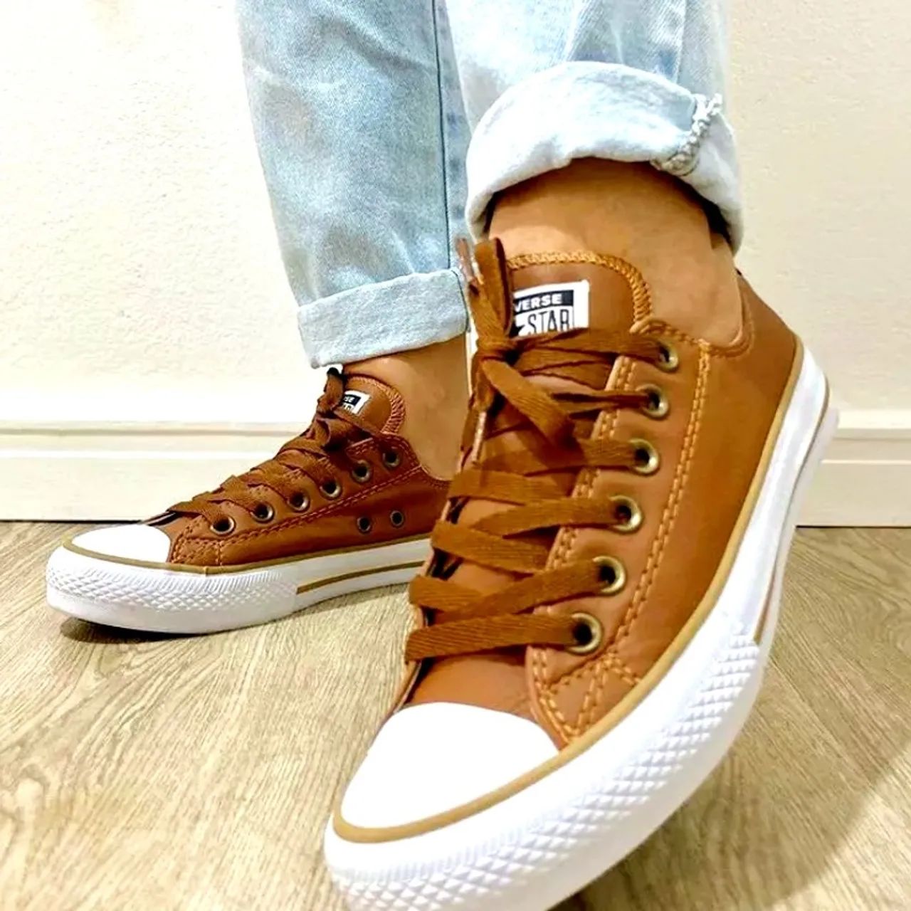 Tênis All Star courino caramelo tamanho 36