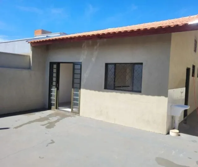 VENDO ESSA CASA NO LÍRIO DO VALE I, PRÓXIMO AO FRATELLO'S PIZZA. - ENTREGA IMEDIATA