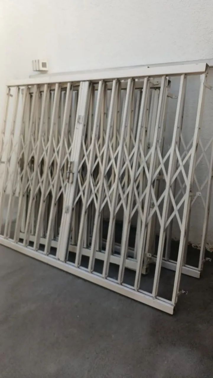Vendo grade de janela usado - Foto 4