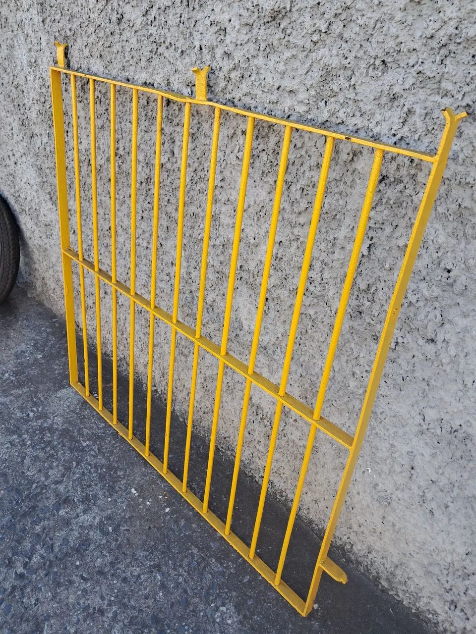 Grade de ferro maciço 64684590615683123