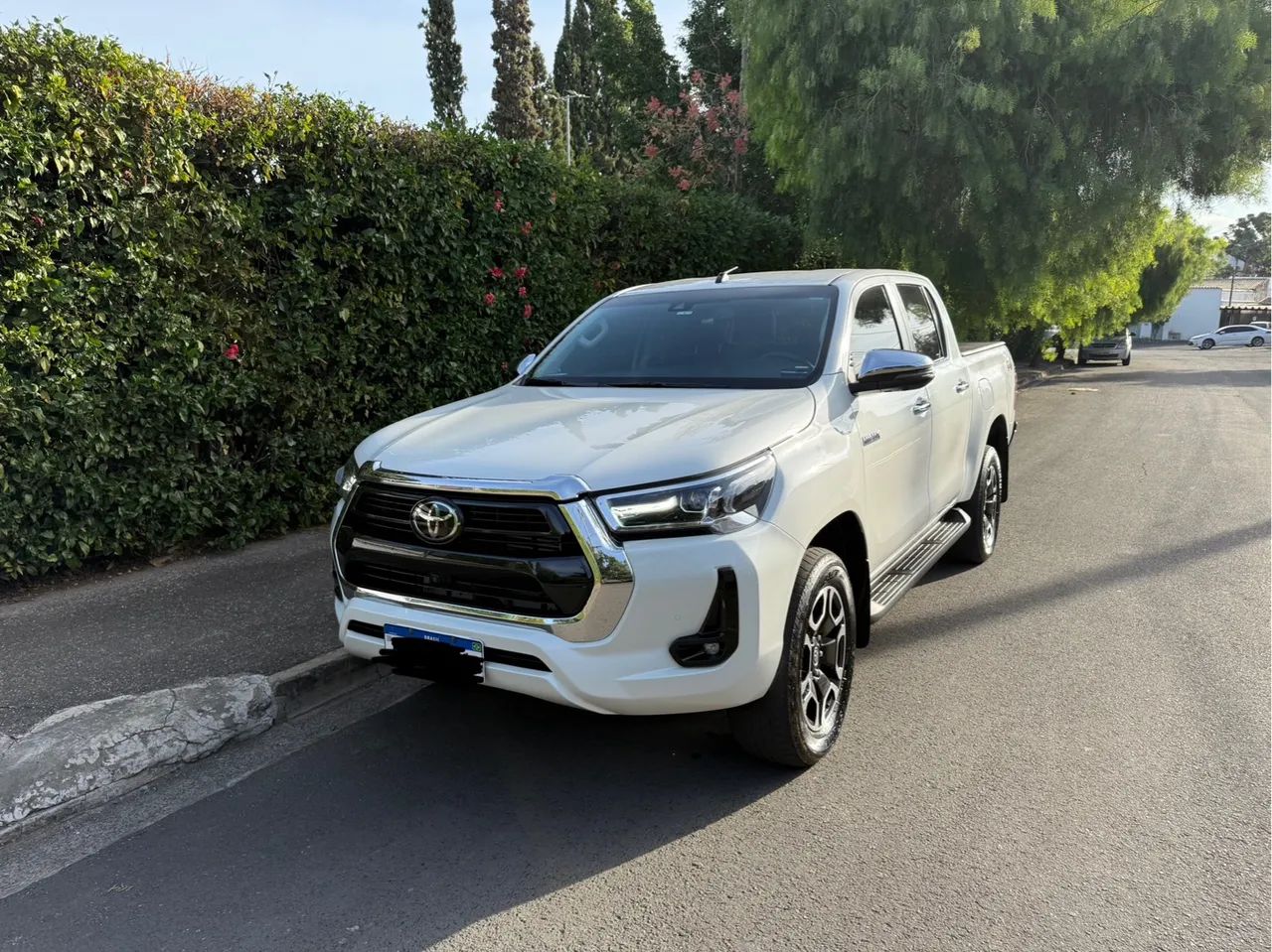Toyota Hilux SRX 2022 Baixo Km único dono