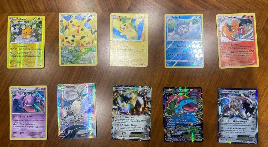 Coleção Pokémon - 3 EX, Articuno, Pikachu Full Art, Time Plasma e várias brilhantes