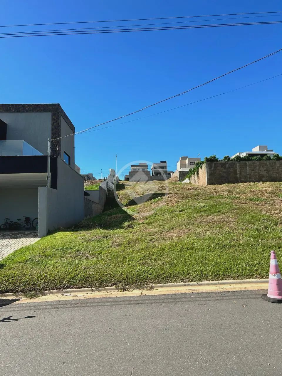 REF: OFFICE2424 Terreno no condomínio Jardins Porto, com 300m², Senador Canedo-GO codigo: 