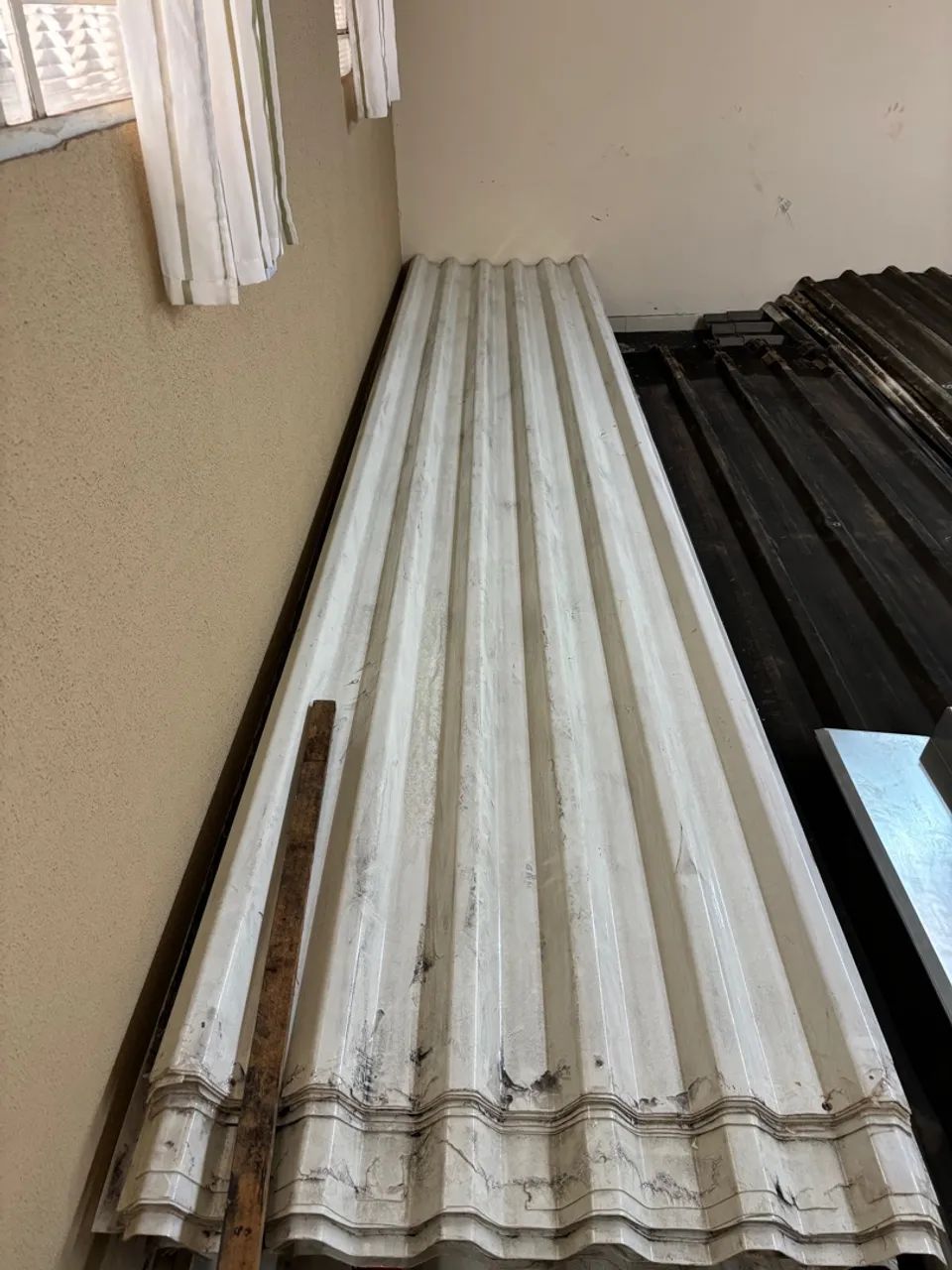 Telhas de aço e plástico 