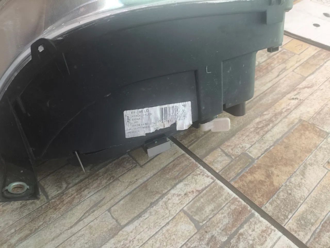 Farol Palio g3 lado direito marca arteb - Foto 4