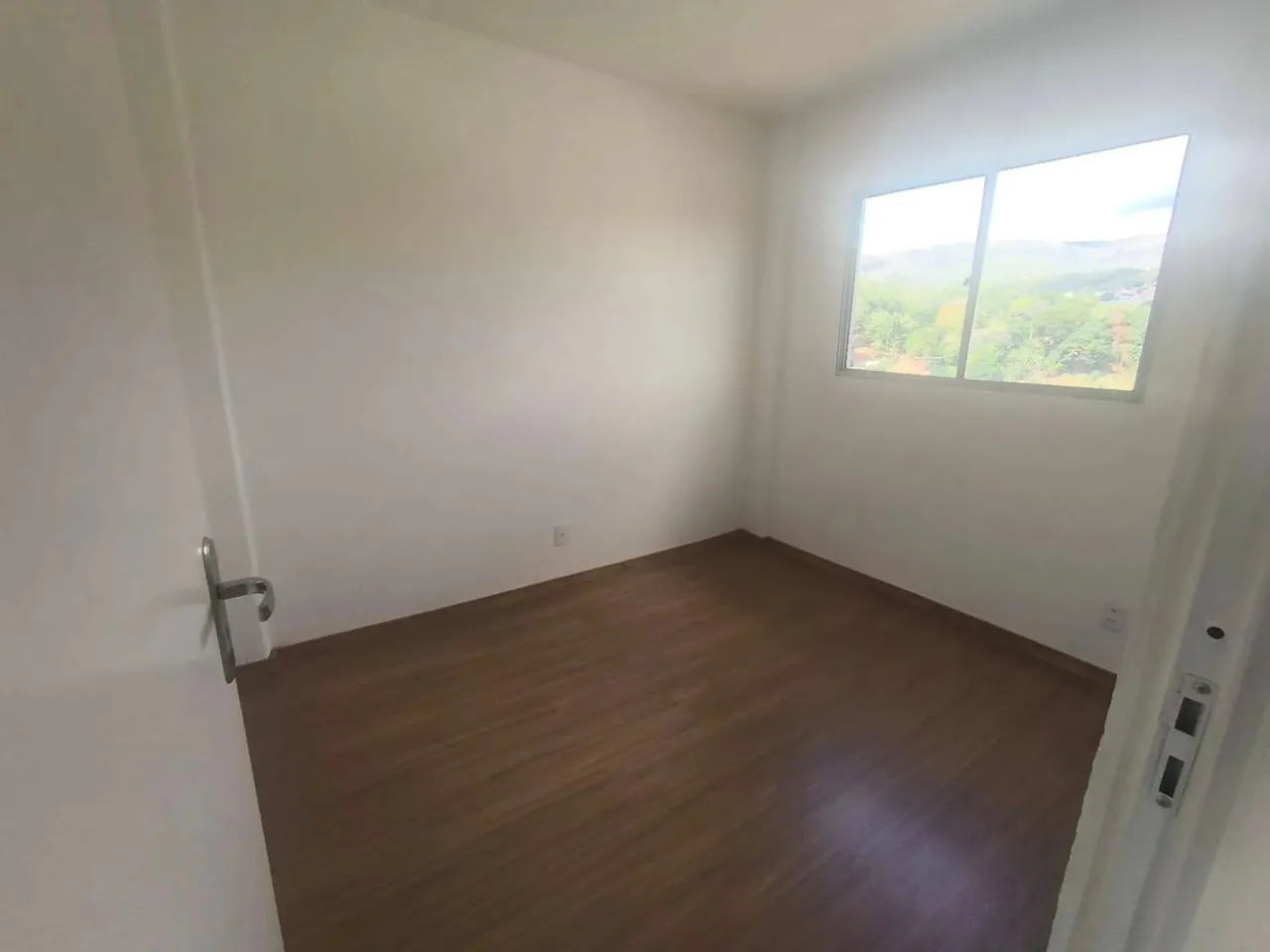 Aluga-se Apartamento de 2 Quartos no Bairro Várzea Ibirité