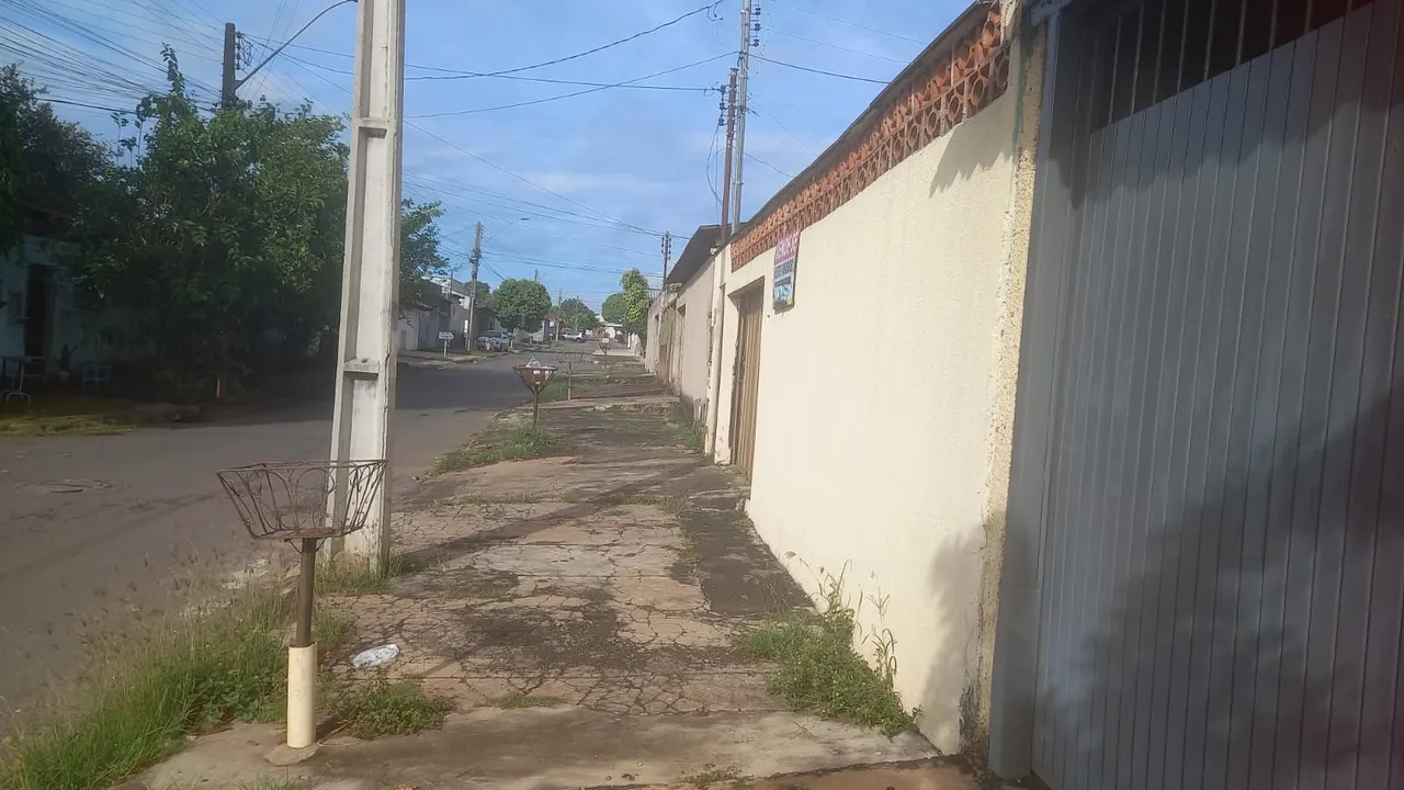Vendo casa no Parque Atheneu