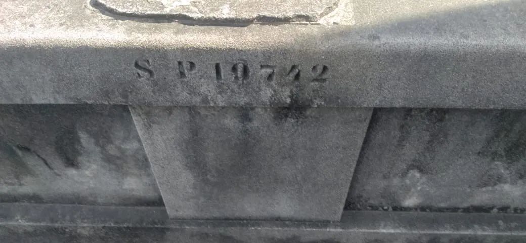 JAZIGO PERPETUO CEMITÉRIO DO CAJU PERTO DO PORTÃO E CABINE DO SEGURANÇA - Foto 3