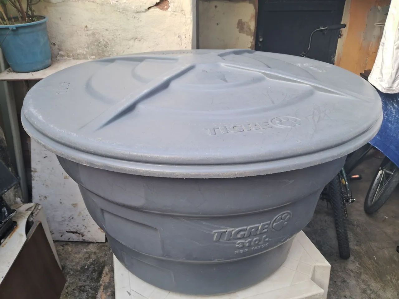 Caixa d'água Tigre 310L