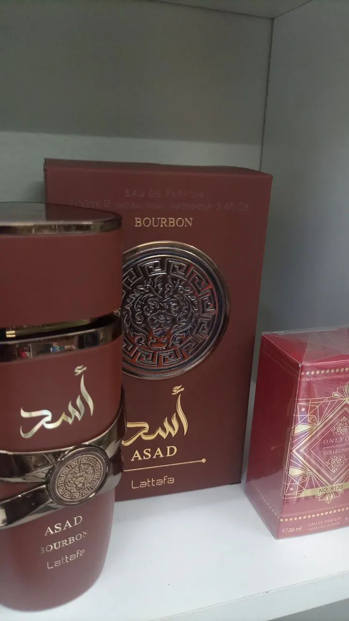 PERFUME IMPORTADO ÁRABE LATTAFA ASAD BOURBON, GANHE UM BADEE DE 30 ML