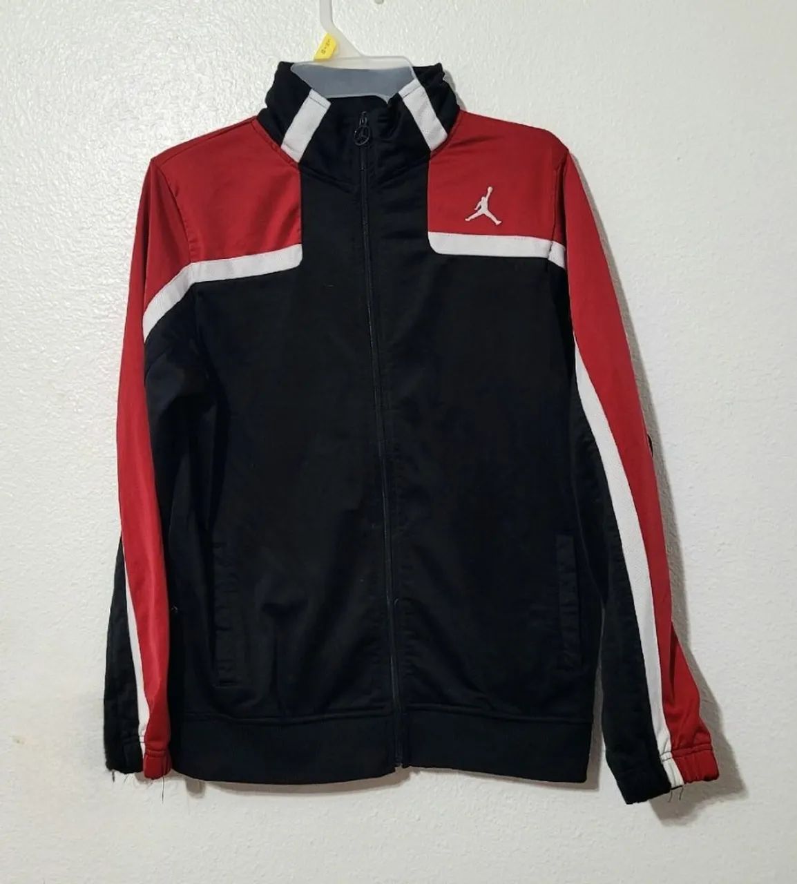 Jaqueta Nike Air Jordan M - Vermelha e Preta - Foto 4