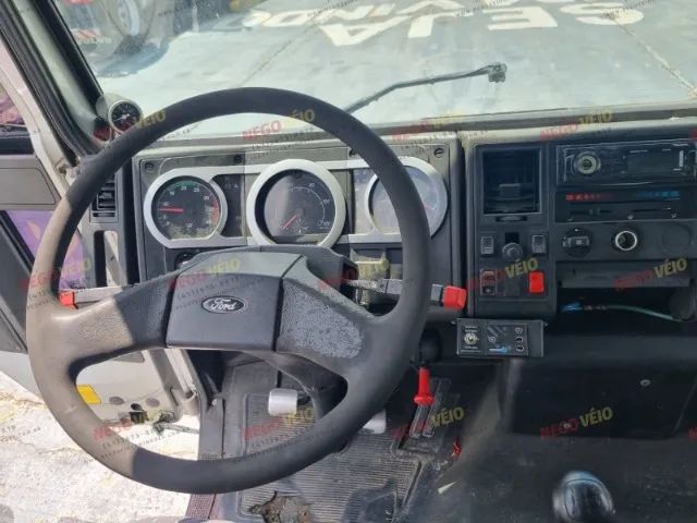 Ford Cargo 712 Baú Gela -8 Ano/modelo 2010 TORRANDO - Foto 14