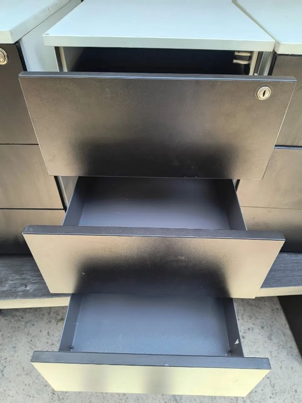 Gaveteiro preto446520422386913282