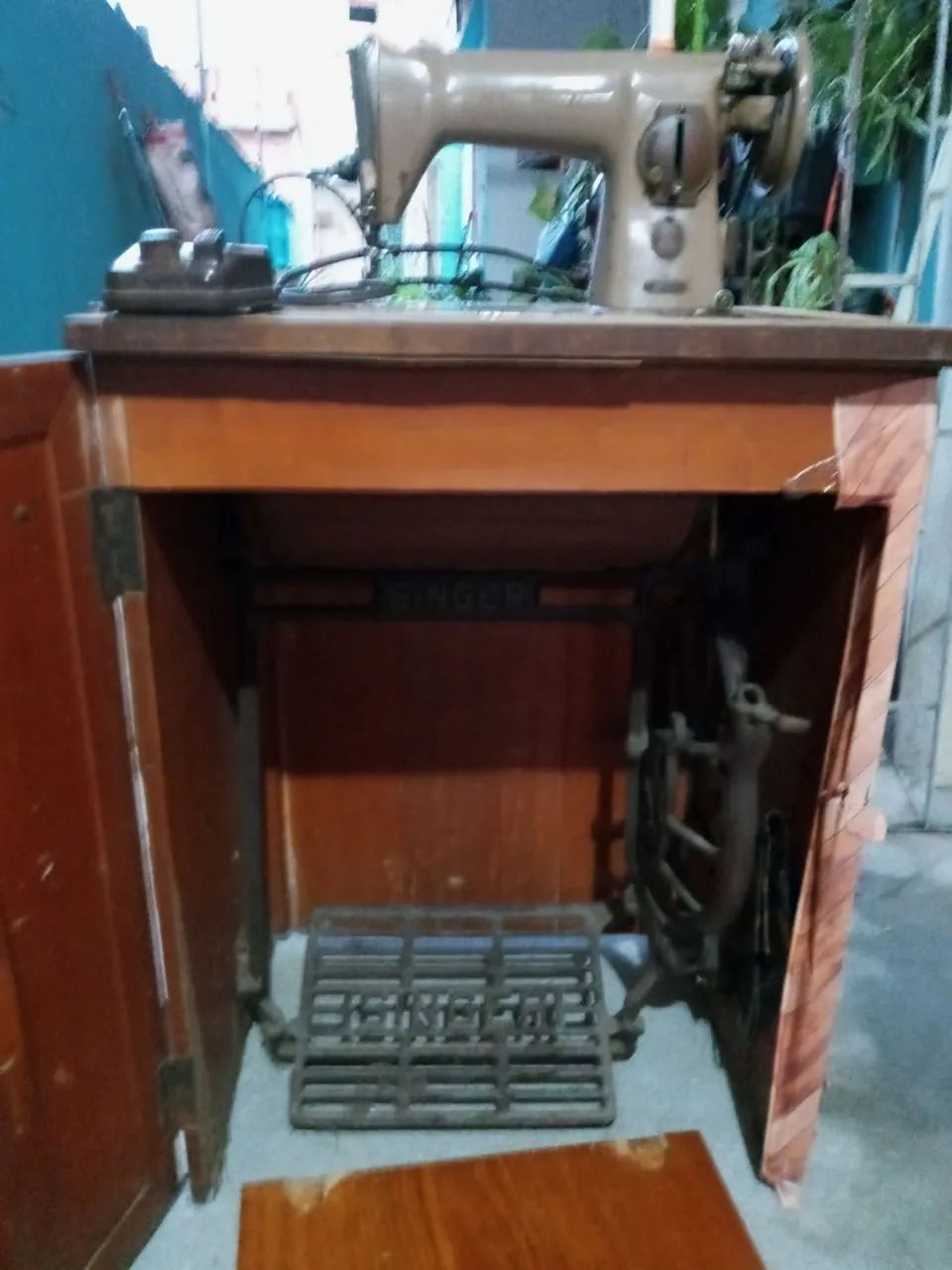 Máquina de Costura Singer
