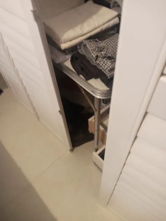 5 conjuntos painéis e/ venezianas articul. e/ PVC(USA) BIOMBOS R$400/conj. R$200/painel - Foto 4