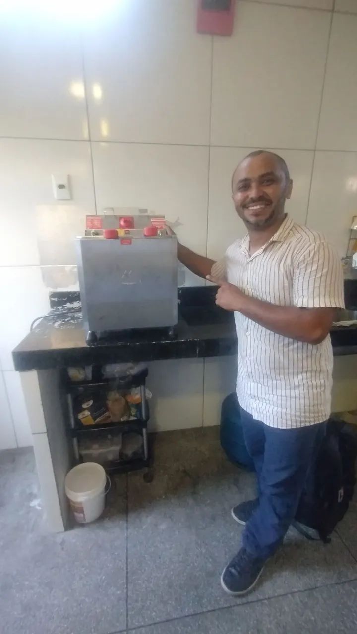 FRITADEIRA ELÉTRICA ÁGUA E ÓLEO 25 LITROS MARCHESONI 