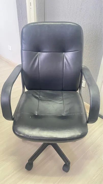 Cadeira de Escritório Giratória com Rodízios