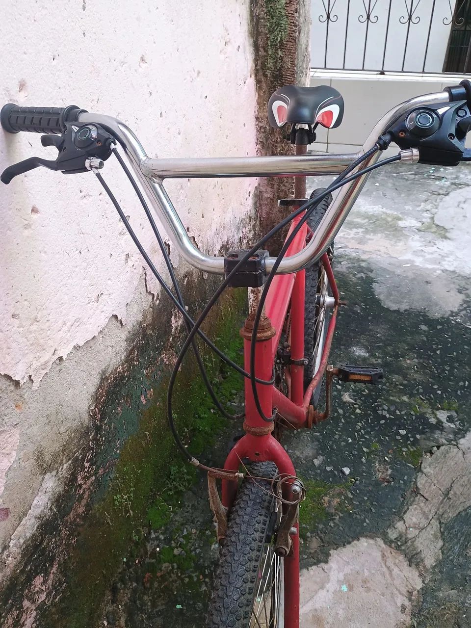 BICICLETA VERMELHA ARO 26 - ESTADO: SEMINOVA - Foto 4