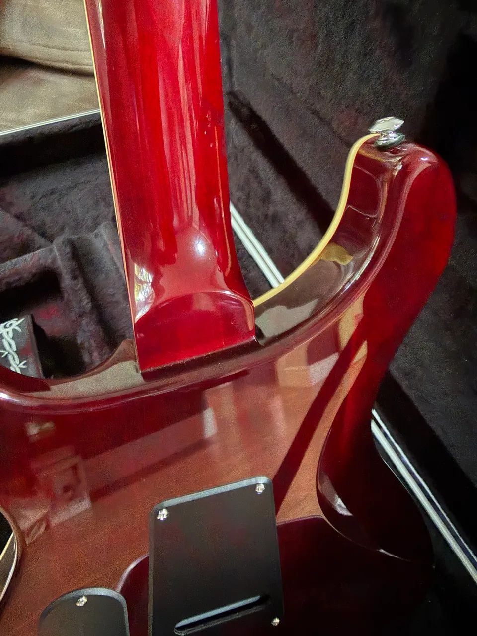 Guitarra PRS SE Standard vermelha com hardcase - Foto 4