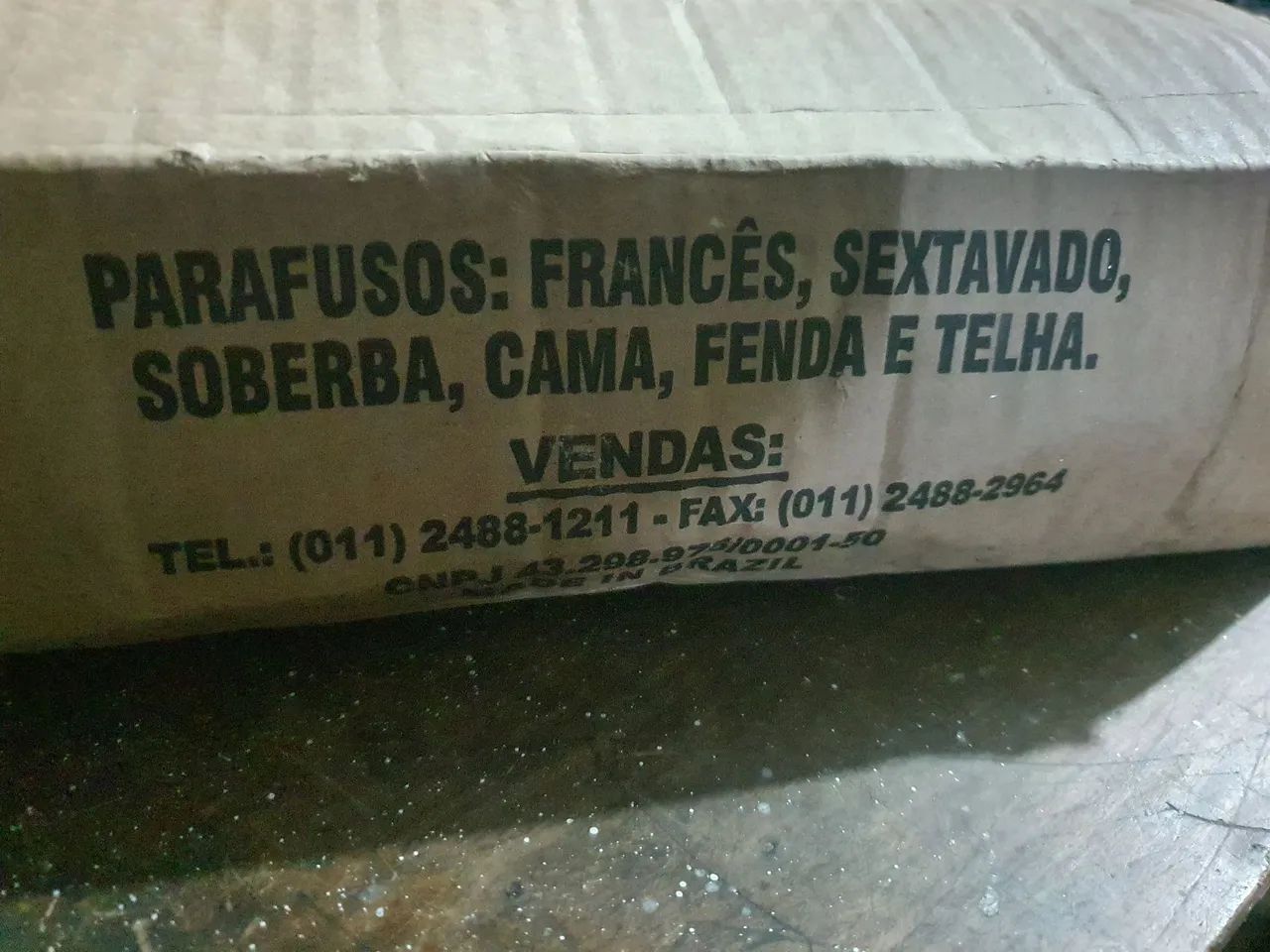 parafusos para telhas - Foto 3