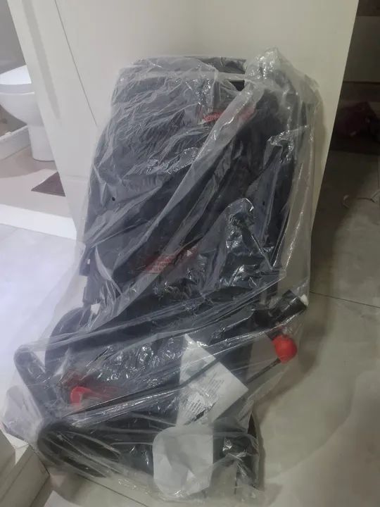 Carrinho com bebê conforto Cosco NUNCA USADO - Foto 2