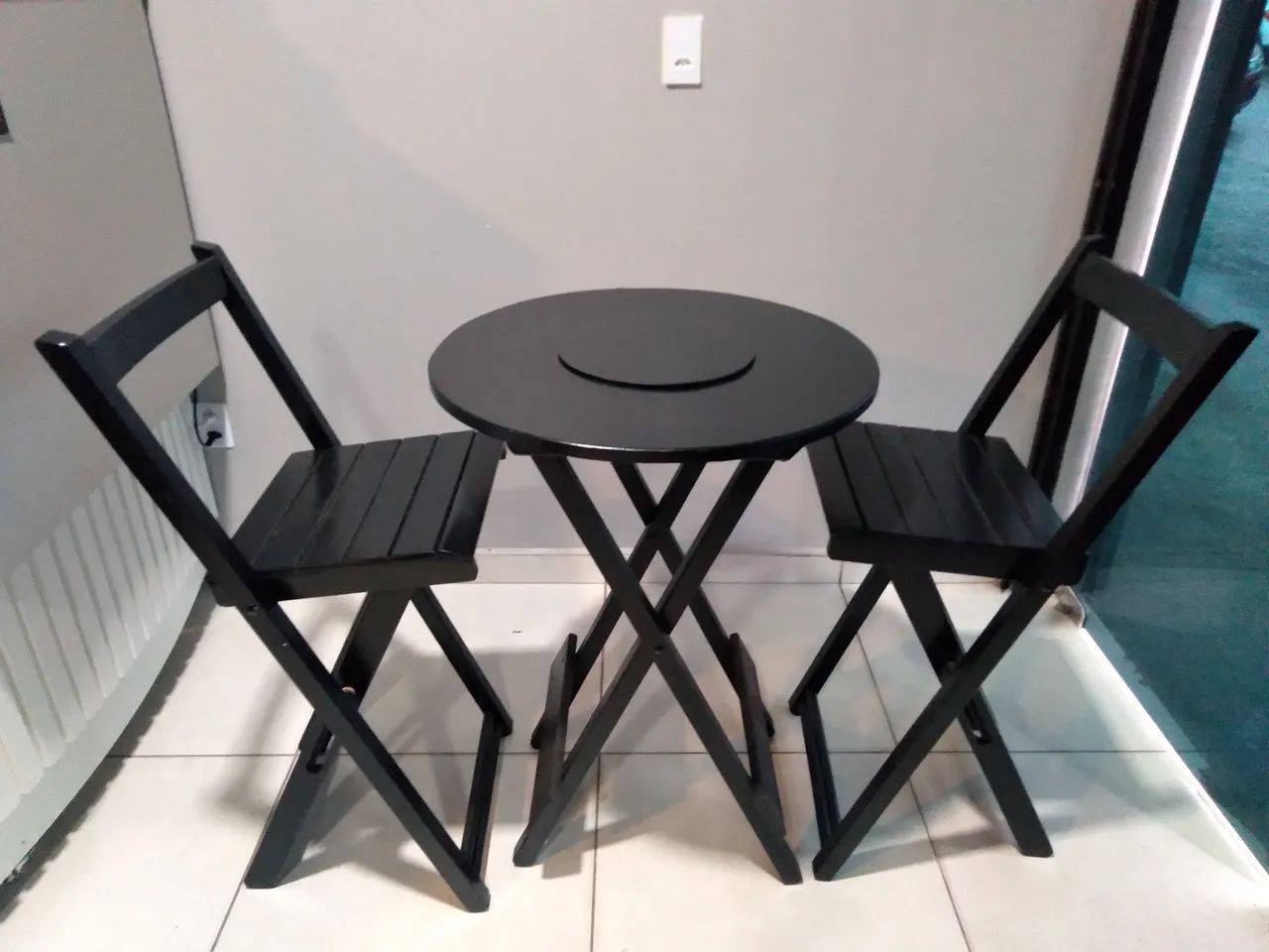 Mesa Bistrô dobrável preta com 2 cadeiras