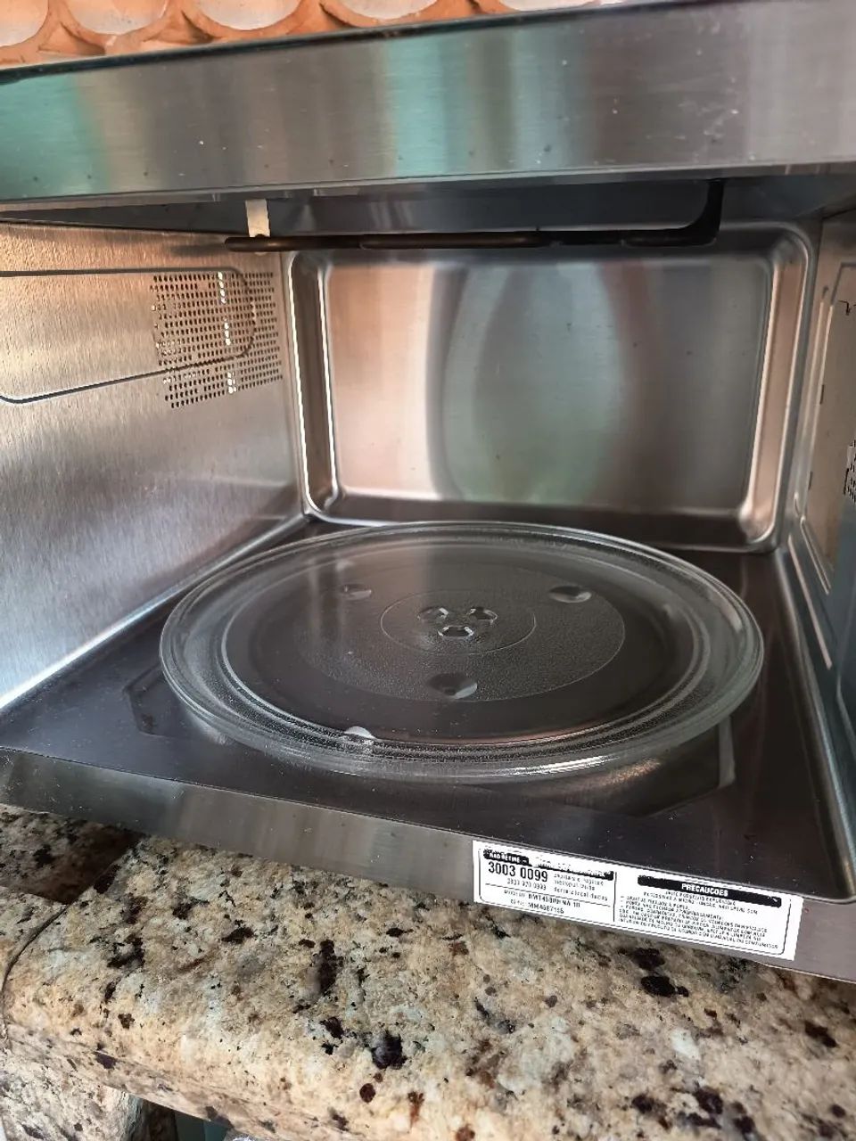 Microondas Brastemp 31L Inox - Foto 2