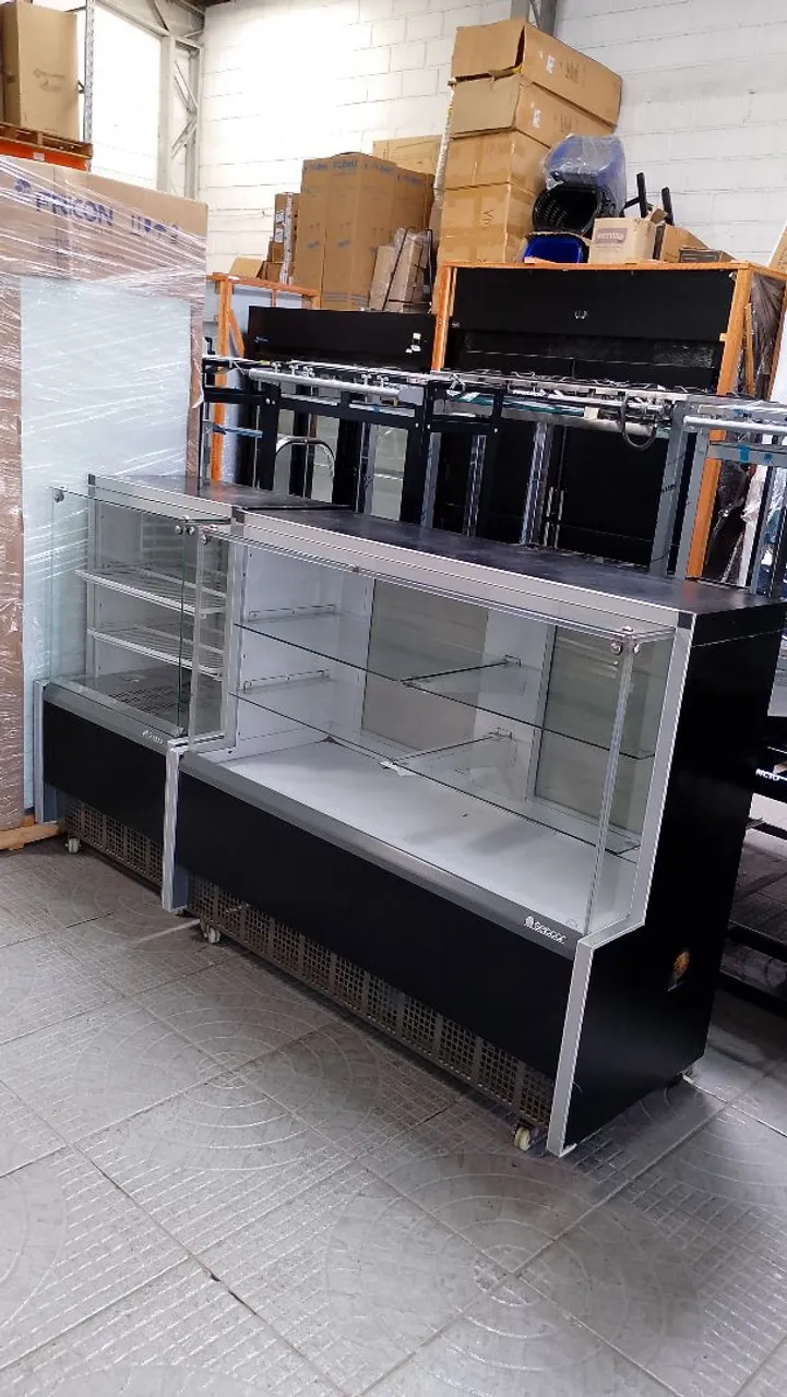 Vitrine 75 cm quente 1.40 neutra * Usada