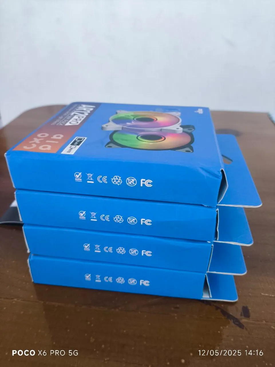 4 fans aigo ar12pro