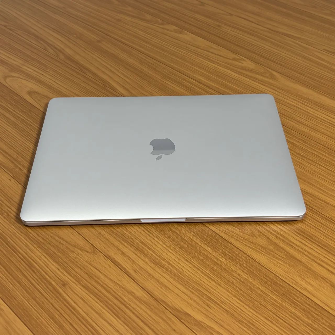 MacBook Pro 2017 | i5 3.5GHz - Iris Plus 650 - 8GB RAM - 256GB SSD