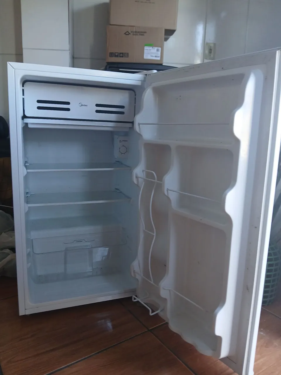 Frigobar Midea Novo