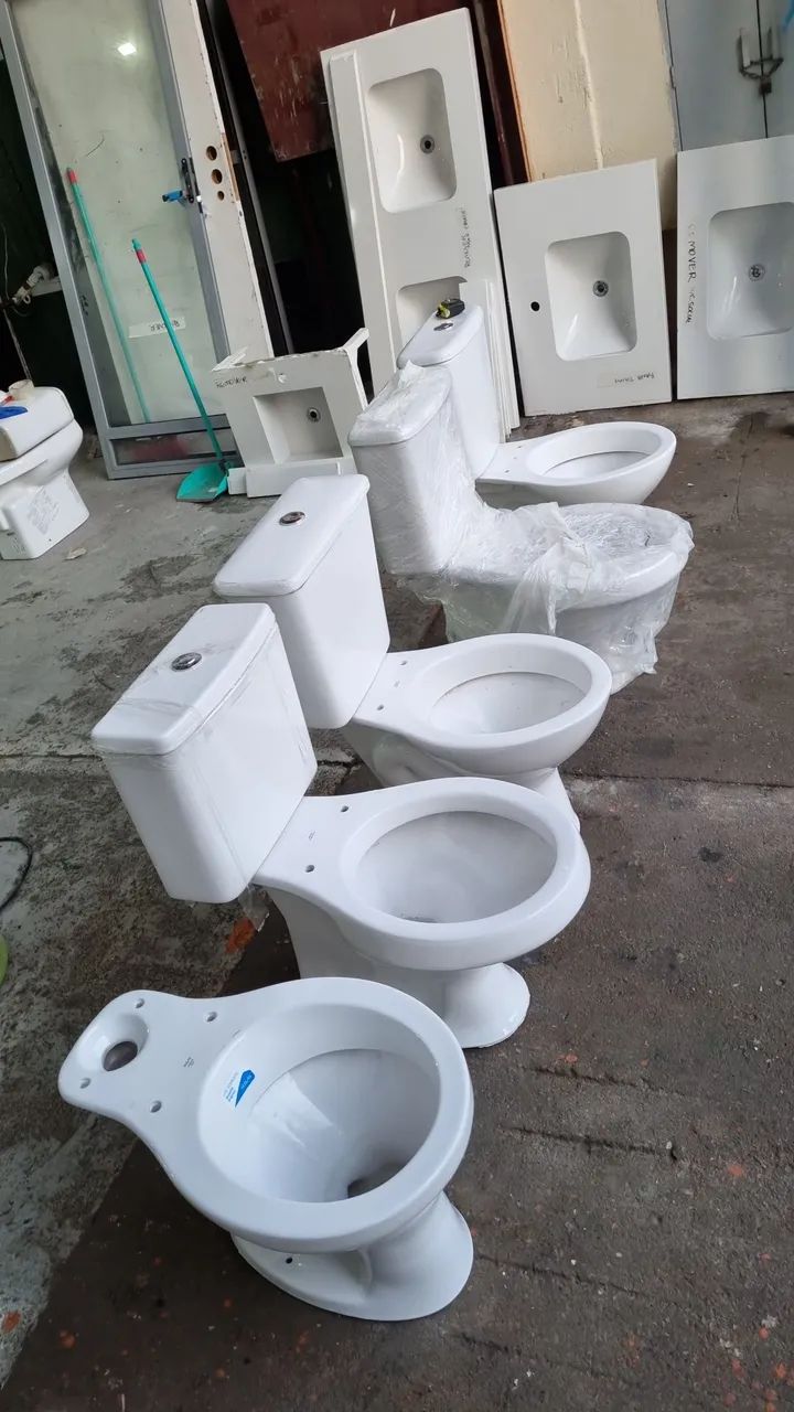 QUEIMA DE ESTOQUE Vasos Sanitários com caixa acoplada Novos Vários modelos - Foto 4
