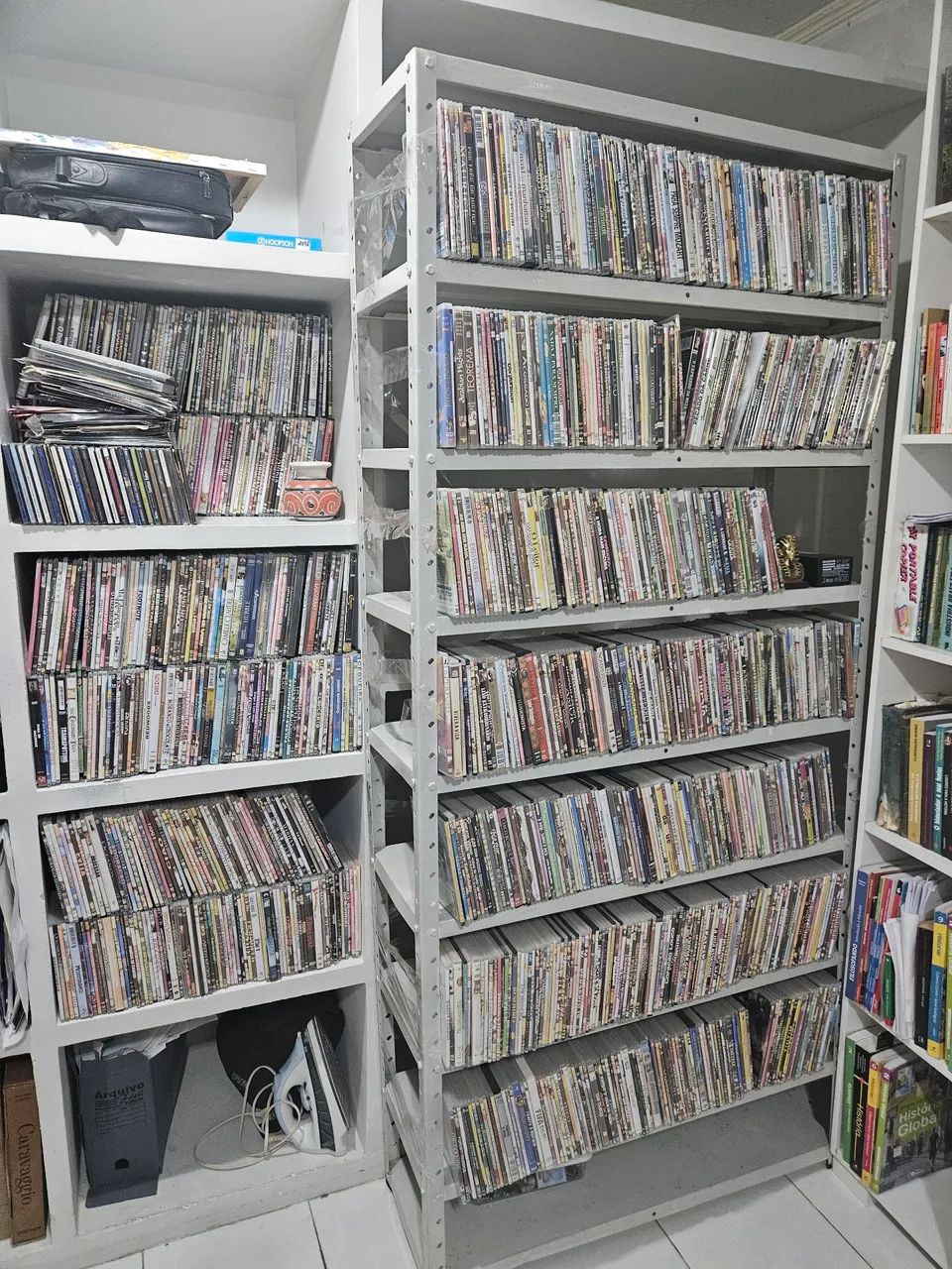 Grande coleção de DVDs LEIA
