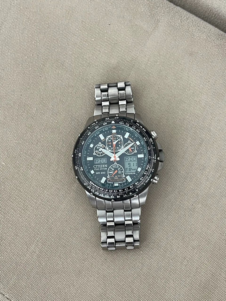 Citizen Eco-Drive Promaster Skyhawk A-T Titanium, código de referência JY0010-50E - Foto 4