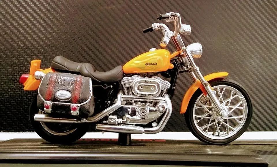 Miniatura Harley Davidson 883