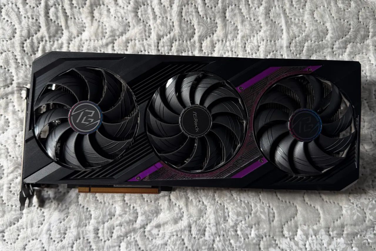 RX 7700XT PHANTOM GAMING OC 12GB - Foto 2