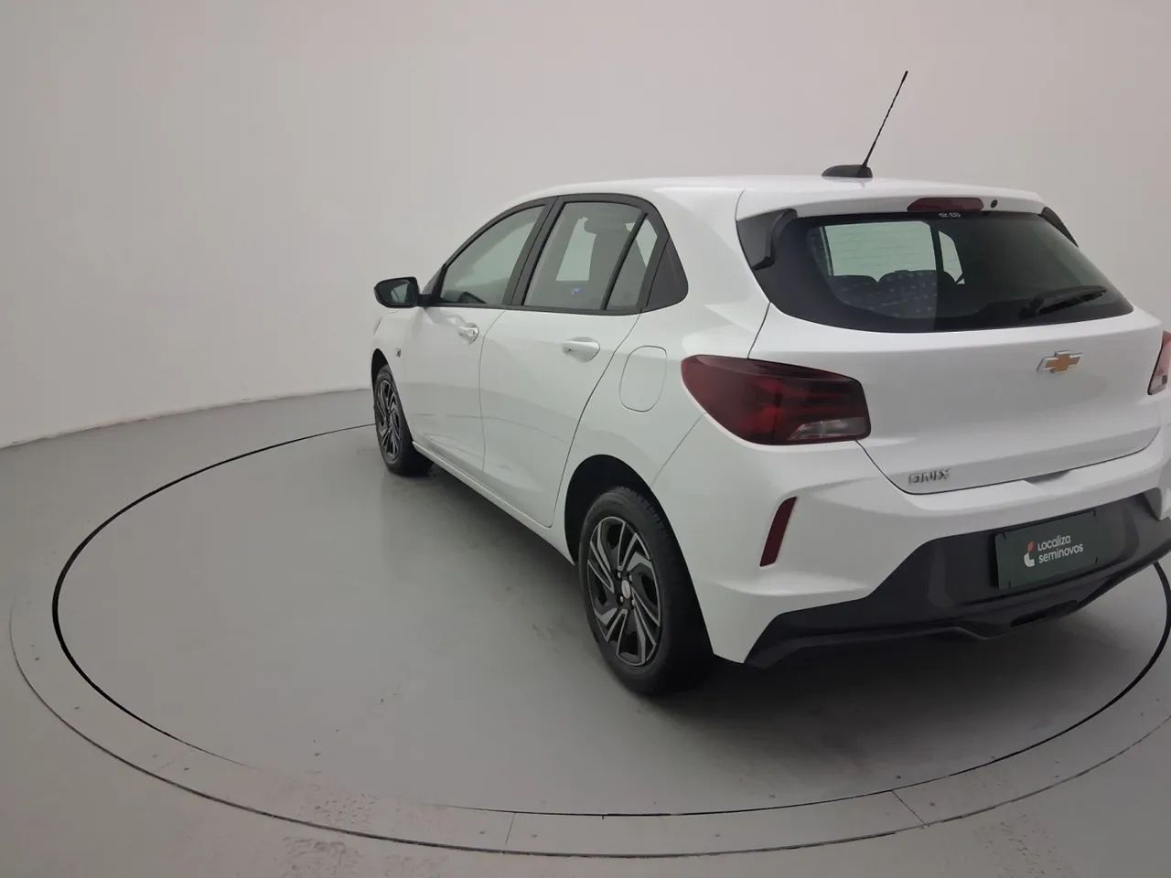 Chevrolet Onix Hatch 1.0 12V Flex Mec. 4P, foto 3 de 18
