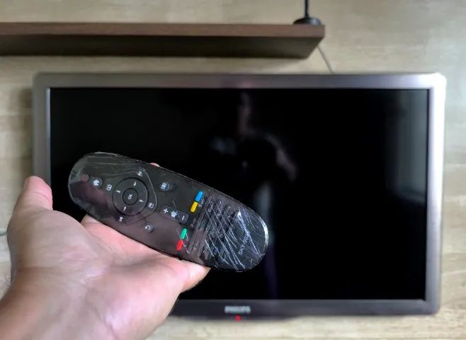 TV PHILIPS LED 40pol AMBILIGHT - Foto 3