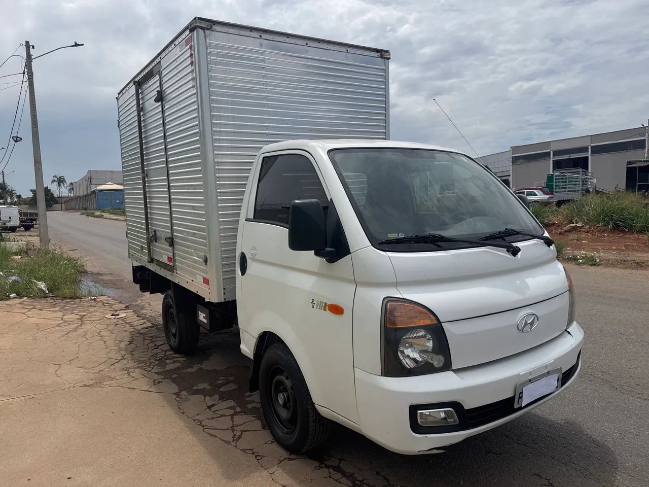 Hyundai Hr 2.5 TCI DIESEL (RS/RD) 2017