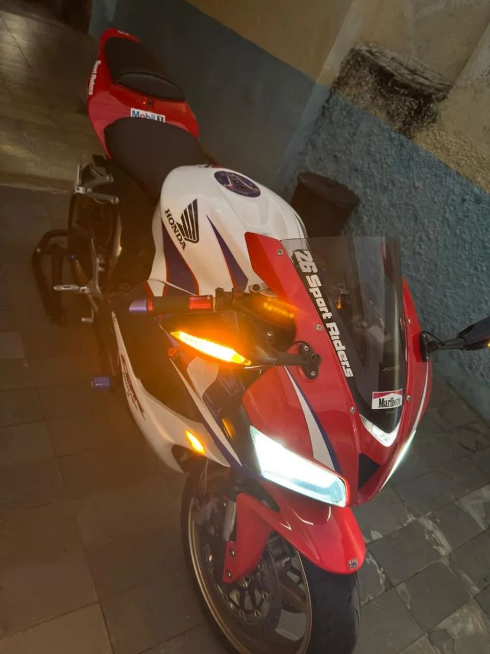 CBR 600RR - Foto 2