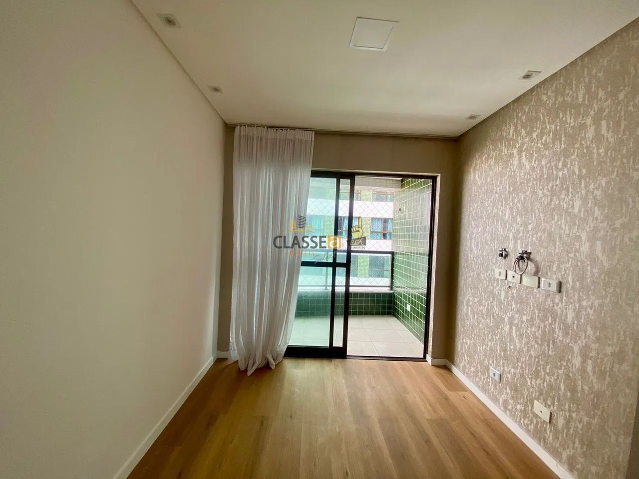 Apartamento Beira Mar 2 Quartos com Varanda - Foto 4