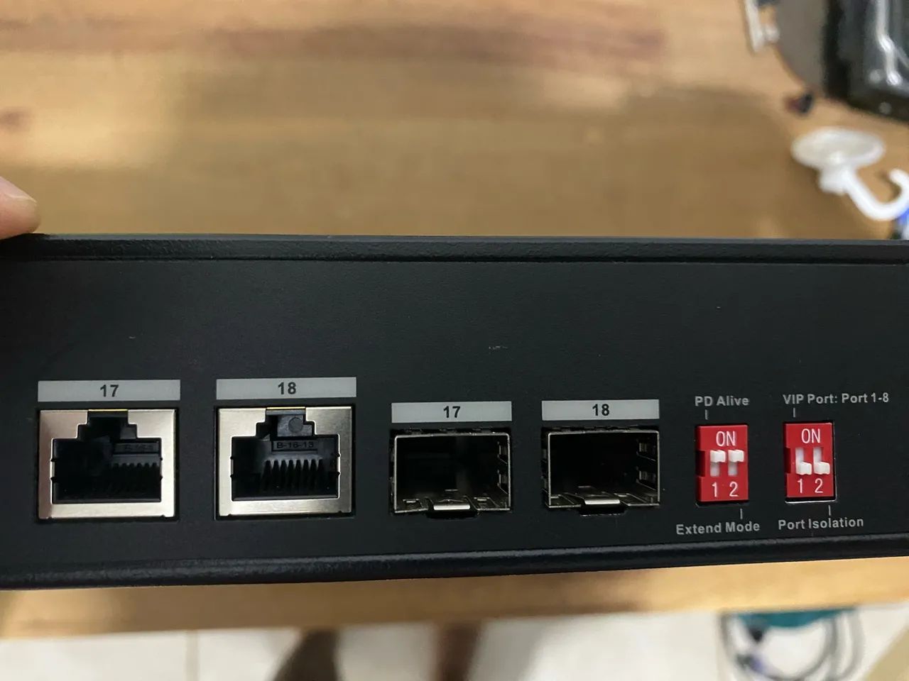 Switch PoE Intelbras 16 Portas - Câmeras IP e Rede - Foto 2
