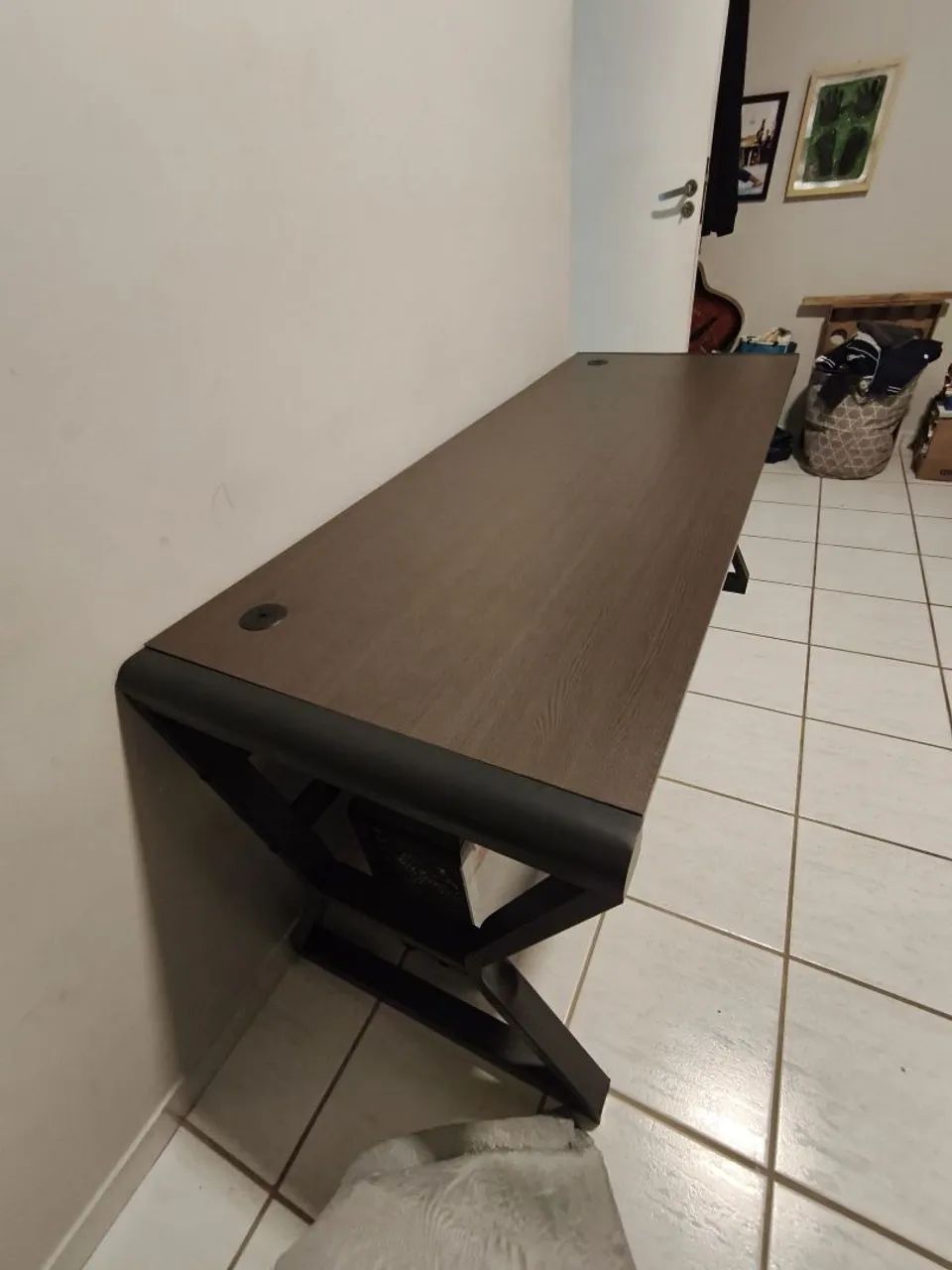 Mesa escritório + organizador de cabos  - Foto 2