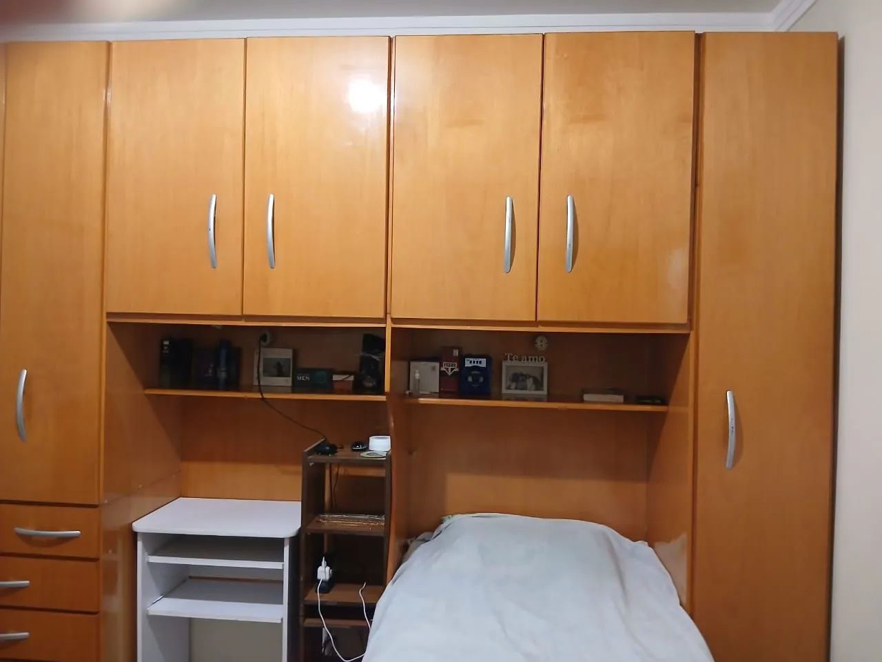 Guarda roupa solteiro 
