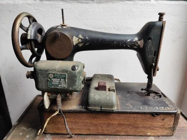 Máquina de costura antiga The Singerman FG  - Foto 2
