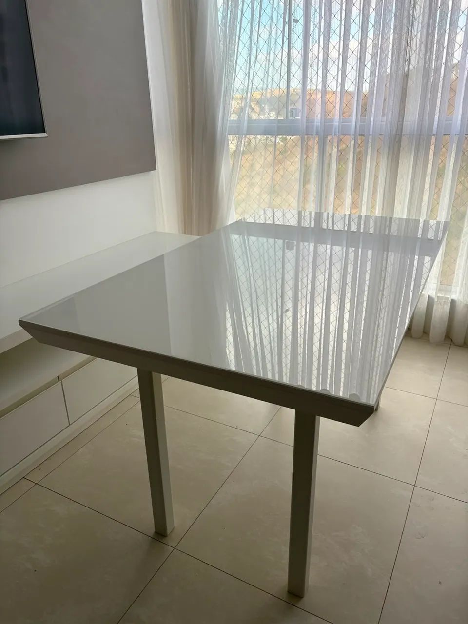 Mesa alto padrão (sem cadeiras) - Foto 3