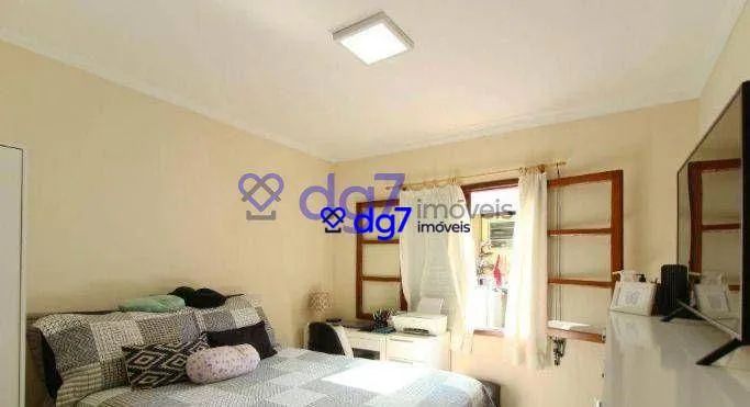 Casa com 2 Dormitórios, sendo 1 Suíte e Edícula nos fundos - Foto 4