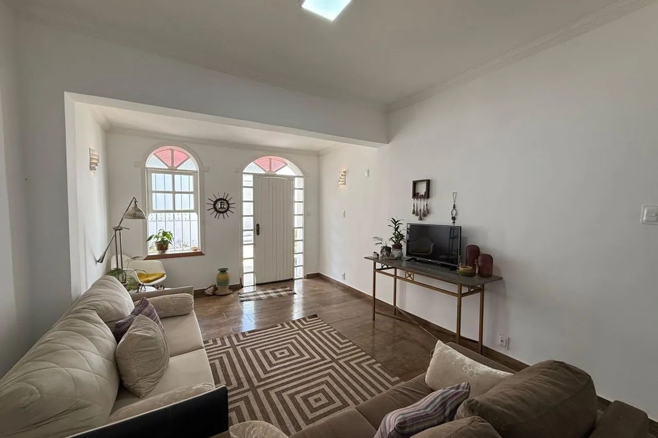 Casa à Venda - Dom Bosco, 5 Quartos, 280 m2